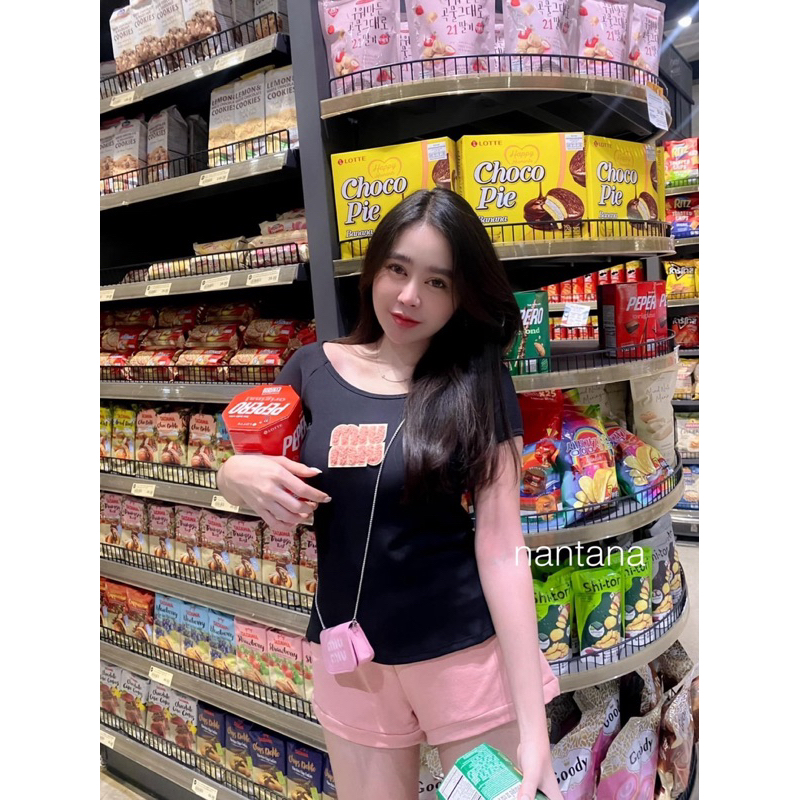 Phapassz - set ขาสั้น 3ชิ้น เสื้อยืดติดลายแบรนด์ สีหวาน น่ารักสุดๆ #Nantana