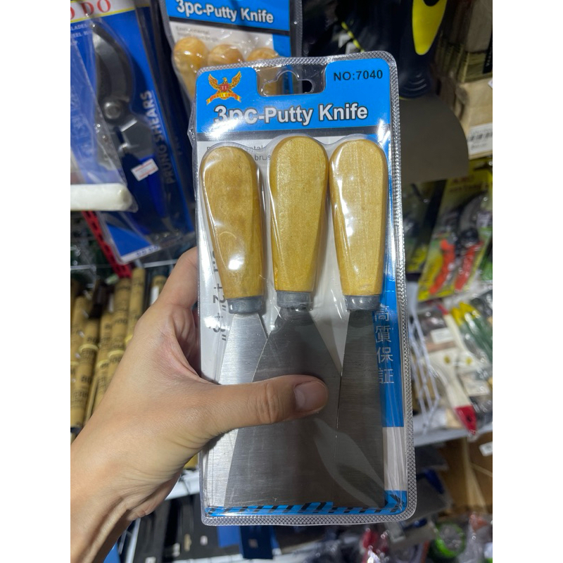เกรียงโป๊วสี 3 ชิ้น 1 เซตมี 3 ขนาด