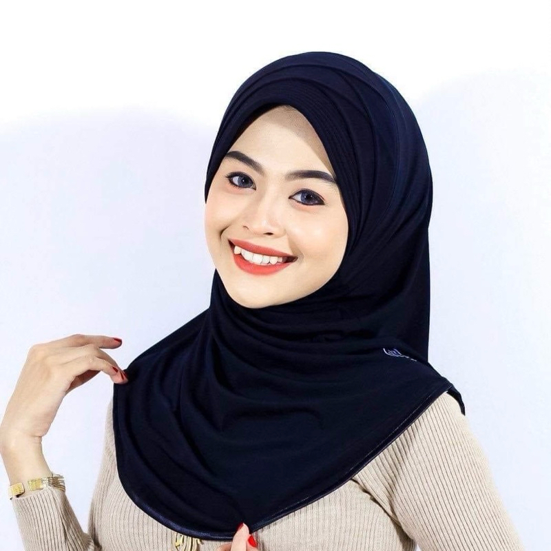 ผ้าคลุมฮิญาบ รุ่น หน้าไขว้ สวมสำเร็จ ไซส์M