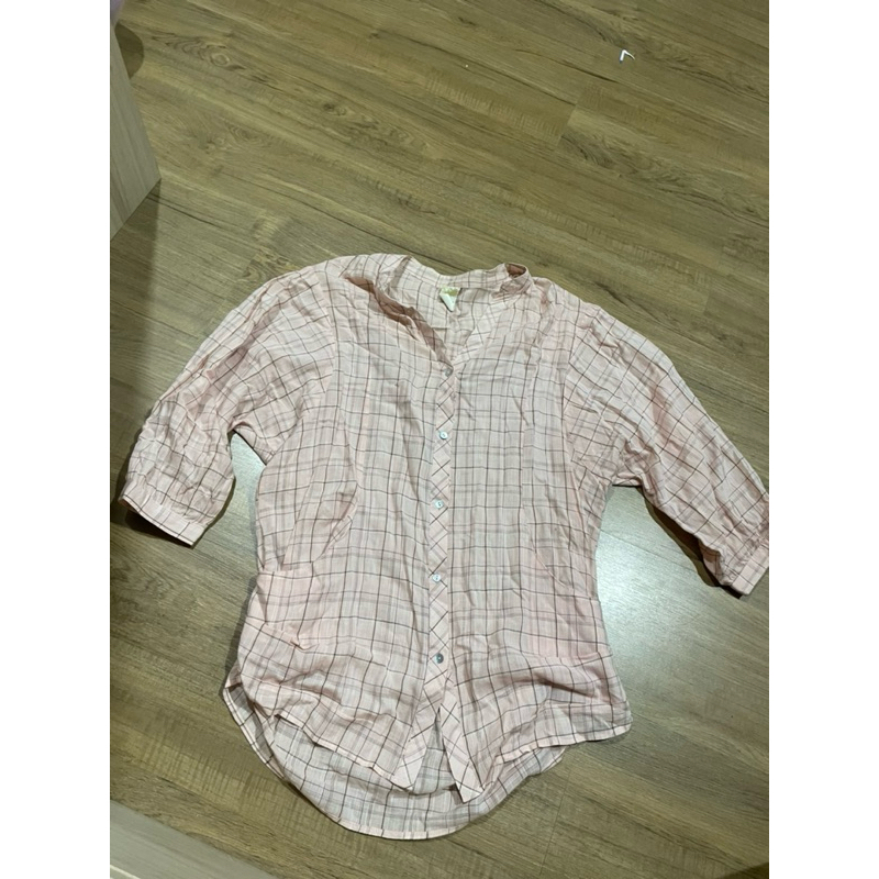 AIIZ เสื้อเชิ้ตสภาพใหม่ size m