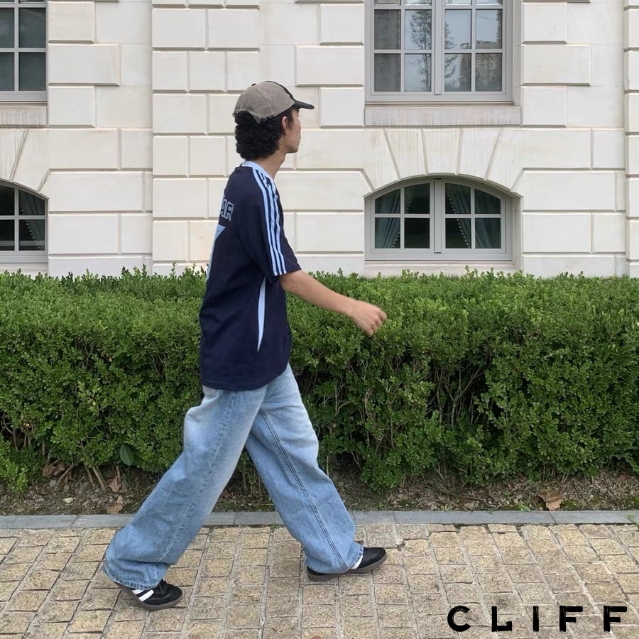 CLIFF -COD✅เสื้อยืดผู้ชาย คอวีแขนสั้น รุ่น raglan ลายทาง พิมพ์ลายแฟชั่น ยอดนิยม แมทช์ลุคง่าย แบบหลวม รูปที่ 5