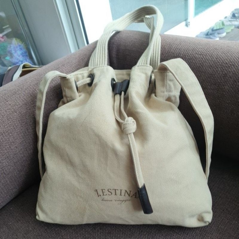 กระเป๋าสะพายผ้าแบรนด์ Jestina savvy helio bag