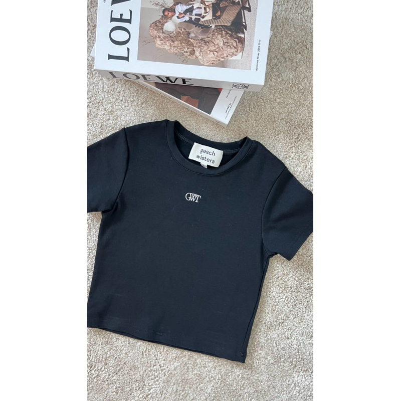 ส่งต่อ!!เสื้อยืด GWT สีดำไซส์s สภาพดีมาก