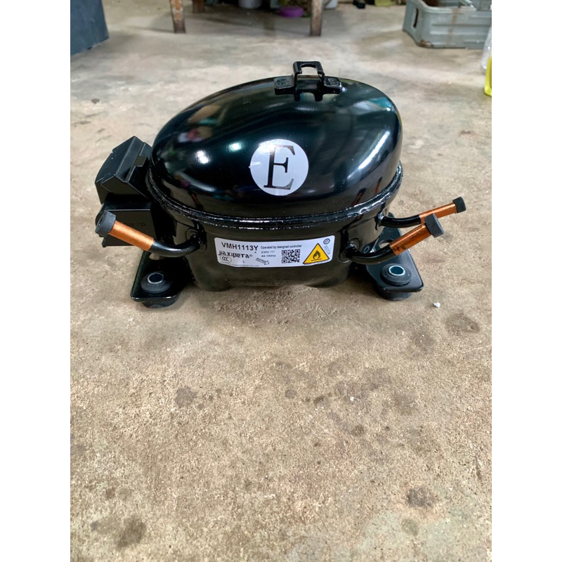 คอมตู้เย็นไฮเอ่ออินเวอเตอร์ vmh1113y ของใหม่