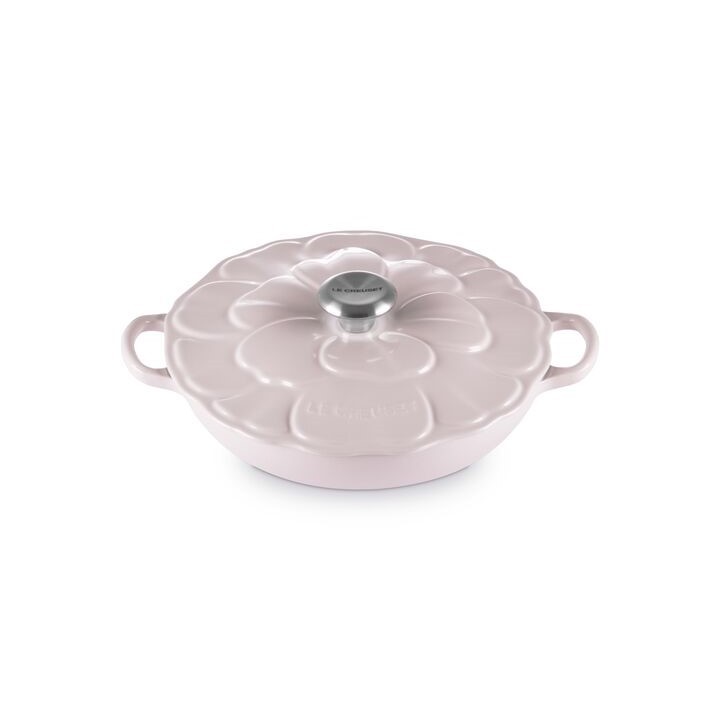 หม้อเหล็กหล่อ ฝาปิดลายดอกไม้ ขนาด 26ซม. SIGNATURE PETAL SHALLOW 26CM SHALLOT SS KNOB