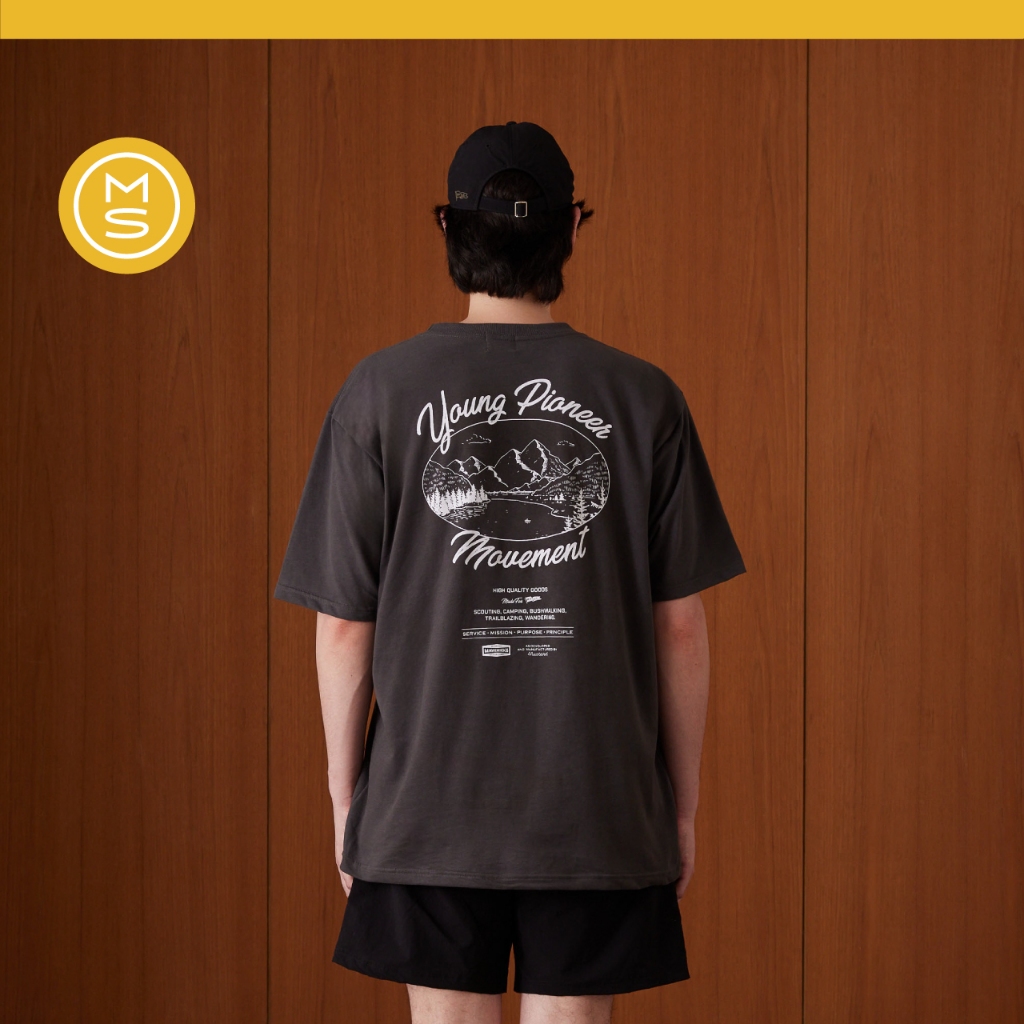 Mustard Young Pioneer Tee - Smoke | เสื้อยืด ผ้านุ่มพิเศษ