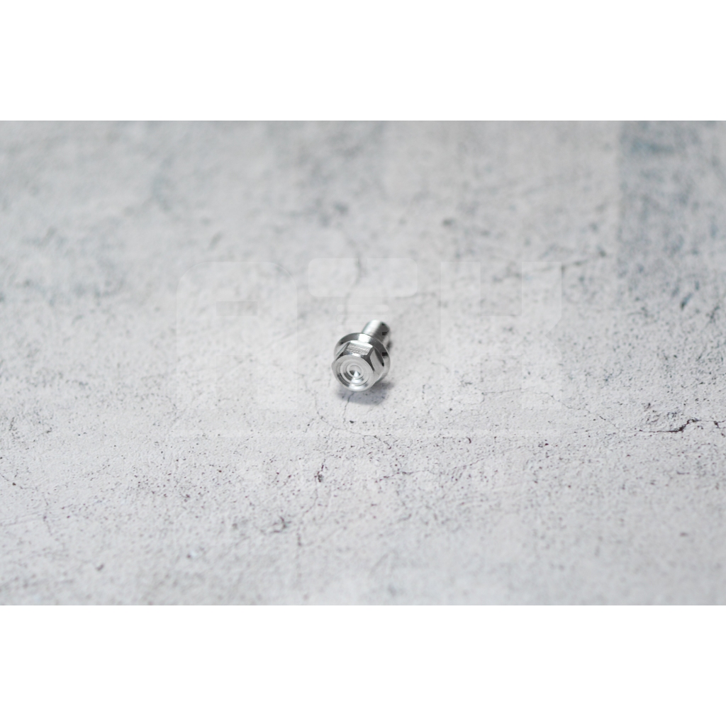 น็อตเฟืองท้าย-งานกลึงมือ-น็อตหัวสนาม-Lambretta V125/V200-สีเลส