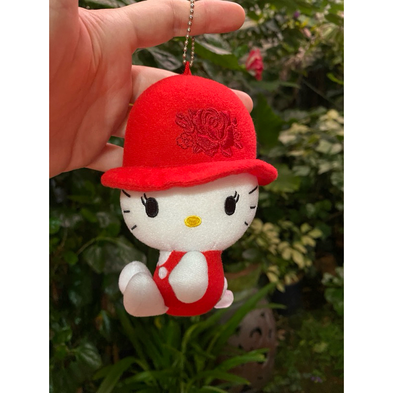 Beautiful Red Hat Kitty Keychain