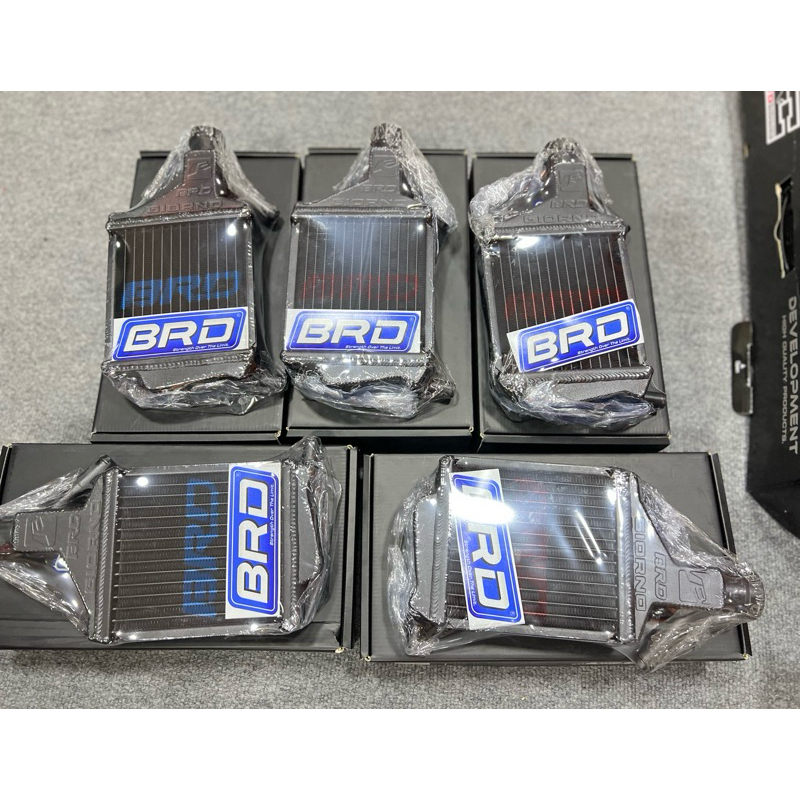 หม้อน้ำBRD สีดำ สกรีนสีแดง/สีน้ำเงิน   Lead125 /Giorno  งานบางมด เนื้อหนาอย่างดีแข็งแรง