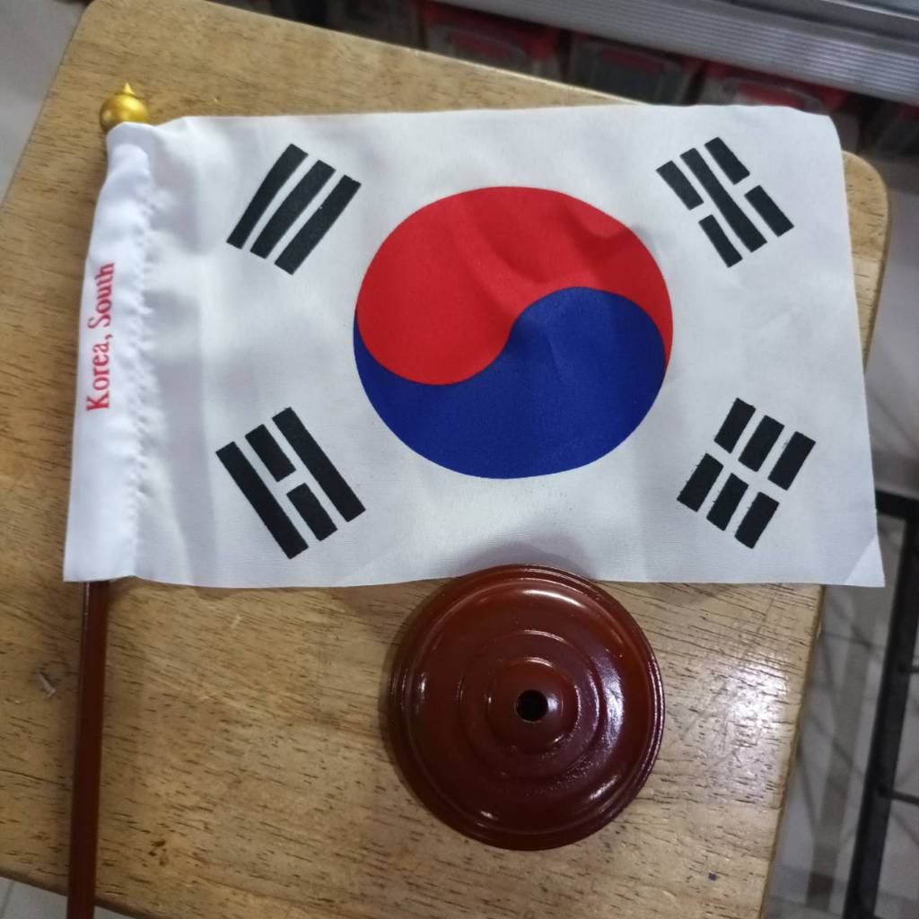 KOREA เกาหลี ธง ธงเดี่ยว ธงตั้งโต๊ะ International Flag ขนาด 14×20cm เสาขนาด เส้นผ่านศูนย์กลาง 7.5cm สูง 35cm Flag ไรท์ส - รูปที่ 2