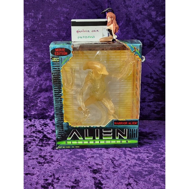 Hasbro Alien Resurrection.Warrior Alien.Translucent Clear Variant Warrior