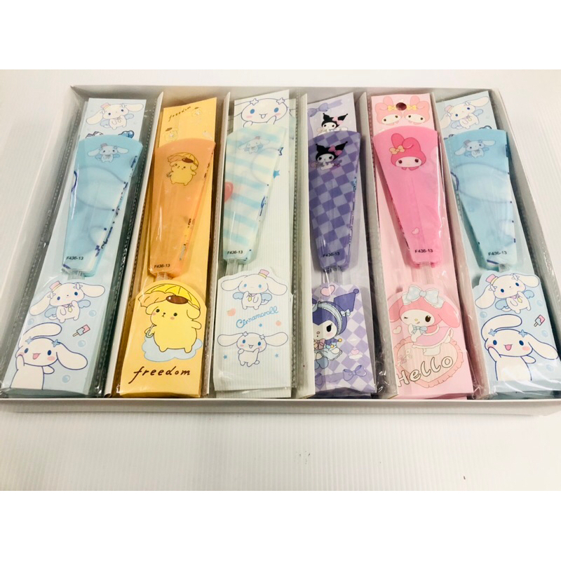 พัดแบบพับได้ด้ามลายการ์ตูน 30pcs