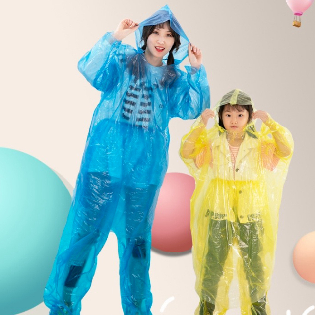 R-003 ชุดกันฝน 2 ชิ้น สำหรับผู้ใหญ่ เสื้อ+กางเกงคลุมเท้า เนื้อหนาเหนียวกันน้ำได้เป็นอย่างดีพกพกง่าย