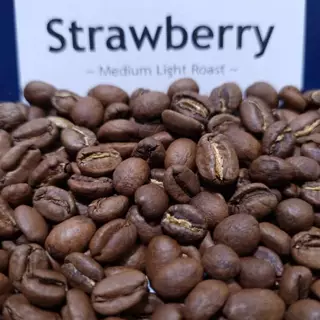 Strawberry Blend เมล็ดกาแฟคั่วกลางอ่อนสตรอเบอรี่เบลนด์
