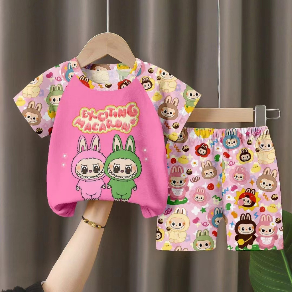 ชุดเซ็ตเด็กผู้หญิงลายลาบูบู้ เสื้อผ้าลำลองเด็กผู้ชาย เสื้อยืดแขนสั้น+กางเกงขาสั้น ผ้านิ่มสวมใส่สบาย พร้อมส่งในไทย - รูปที่ 3