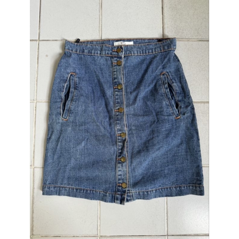 กระโปรงยีนส์ GRL มือสอง มีตำหนิตามภาพ