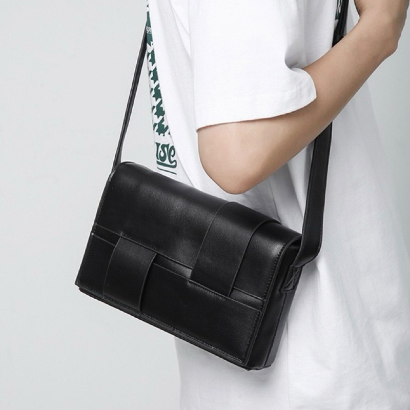 BIGJU BAG กระเป๋าหนังสะพายข้าง