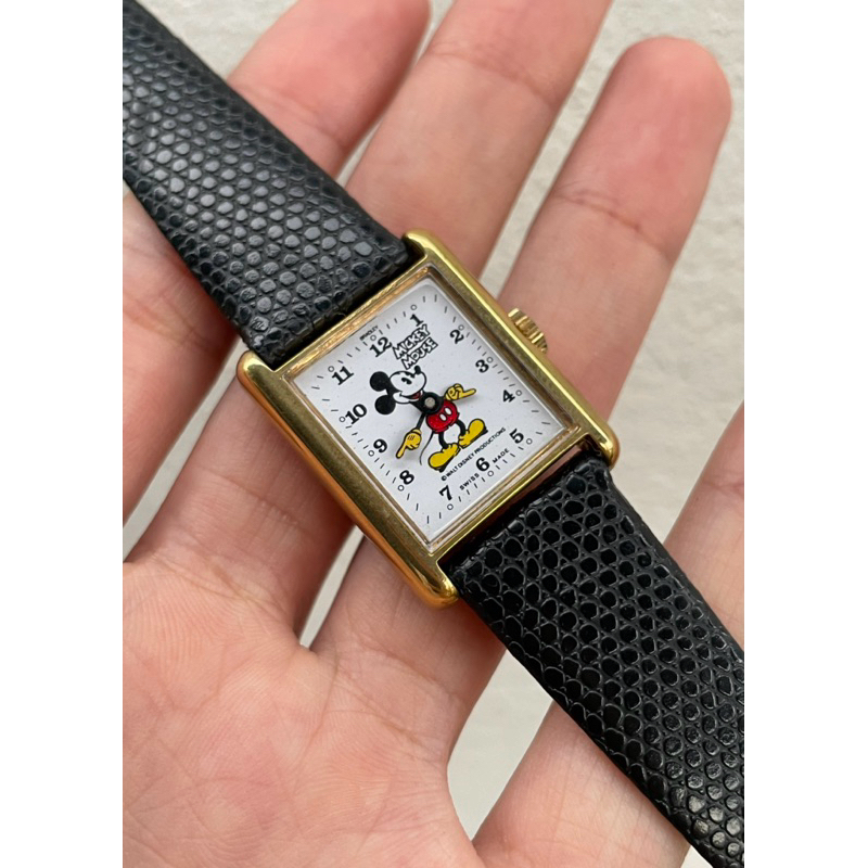 Bradley Tank Mickey Mouse manual winding 24x31mm Swiss made🇨🇭Vintage
