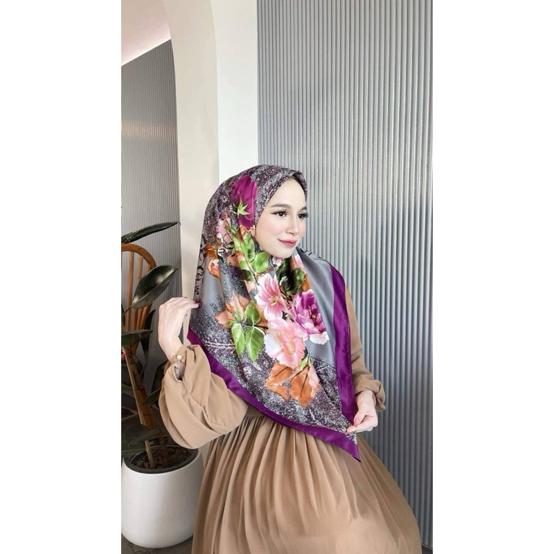 ฮิญาบผ้าคลุมซาตินลามิส สี่เหลี่ยม (𝐒𝐚𝐭𝐢𝐧 𝐋𝐚𝐦𝐢𝐳𝐳)