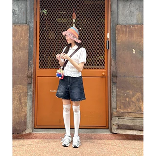 Proudly.bkk tee n skort ยีนส์ขาสามส่วน เอวสูงสีไนท์บลู งานผ้าไม่ยืด S-XL