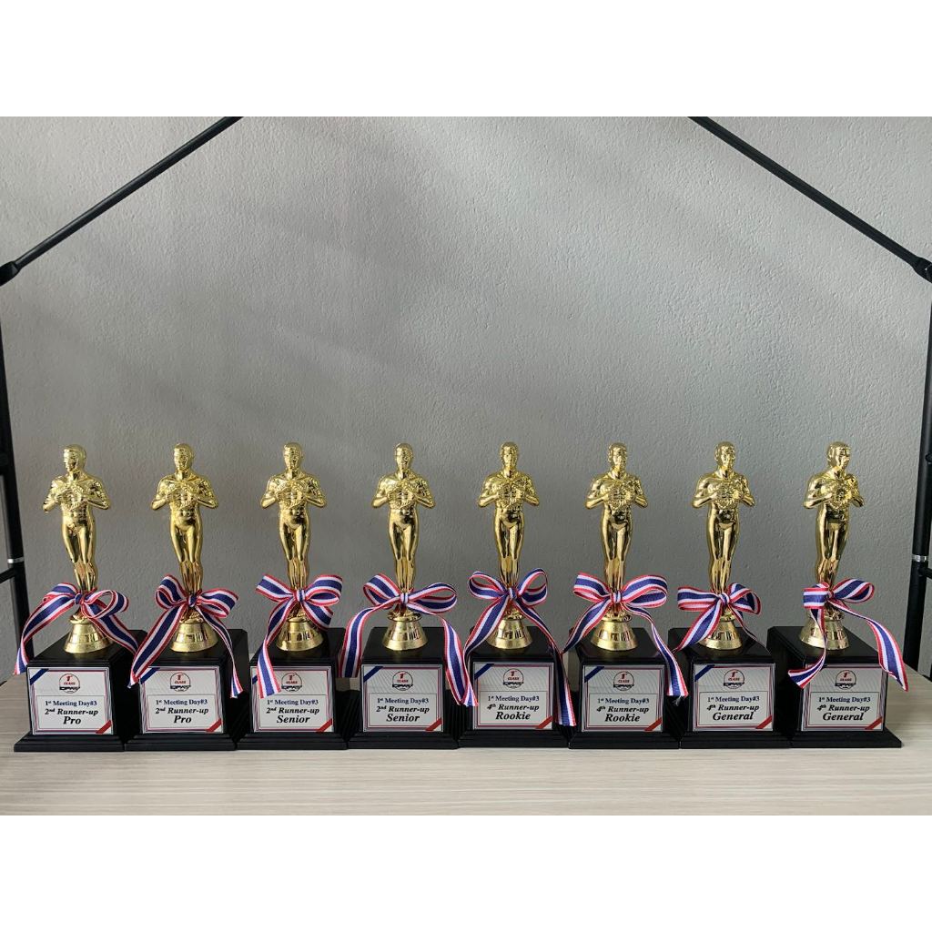 ของแถมฟรี🔥 ถูกที่สุด 🔥Men Award รางวัลยอดเยี่ยมชาย สีทอง ถ้วยรางวัลออสการ์ ออกแบบและทำข้อความฟรี ราคาโรงงาน พร้อมส่ง - รูปที่ 2