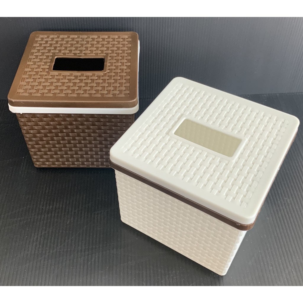 กล่องใส่ทิชชู่ลายหวาย 3 ชั้น (ชัดเจน No.8004) ขนาด 13x13x11cm กล่องทิชชูป๊อปอัพ ที่ใส่กระดาษ กล่องทิชชู่ในร้านอาหาร