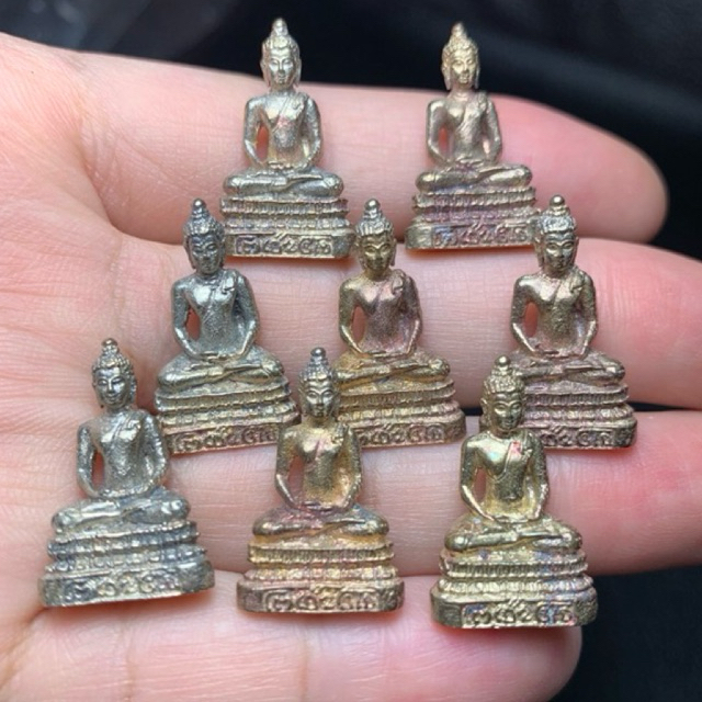 รูปหล่อ พระเจ้าทันใจ เชียงแสน สิงห์1 มวลสาร สำริด โบราณ ยุคอาณาจักร ล้านนา 400-950ปี ห้อย บูชา ทองคำ