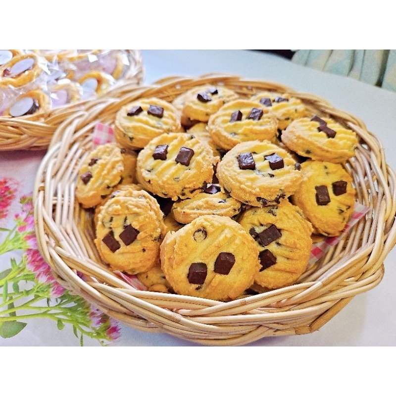 คุ๊กกี้เนยสด ช็อคโกแลตชิพ (ขั้นต่ำ 5 ชิ้น คละได้ทั้งร้าน)