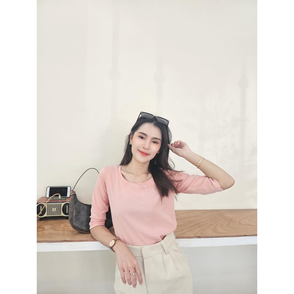 MN48 : เสื้อคอกลมผอมแขนศอก ผ้าแพงคอตตอน แบรนด์ MANITA 100 สี ในตำนาน