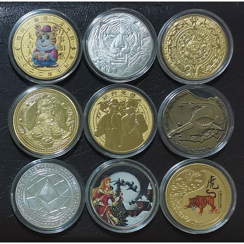 เหรียญต่างประเทศที่ระลึกสะสม คละสุ่มส่ง 9 เหรียญ 99 บาท