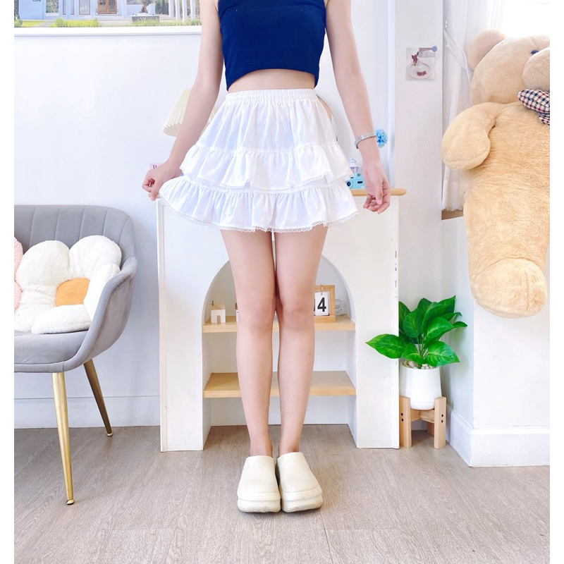 BY PHAKA | Lily skirt กระโปรงสั้นตกแต่งลูกไม้น่ารักๆ
