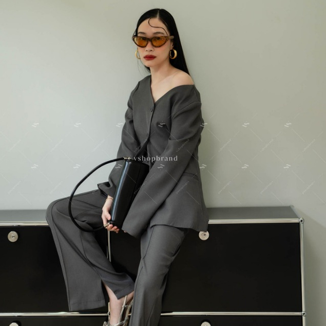 พร้อมส่ง Set เสื้อสูทแขนยาว+กก.ขายาวเส้นหน้า งานป้าย vshopbrand