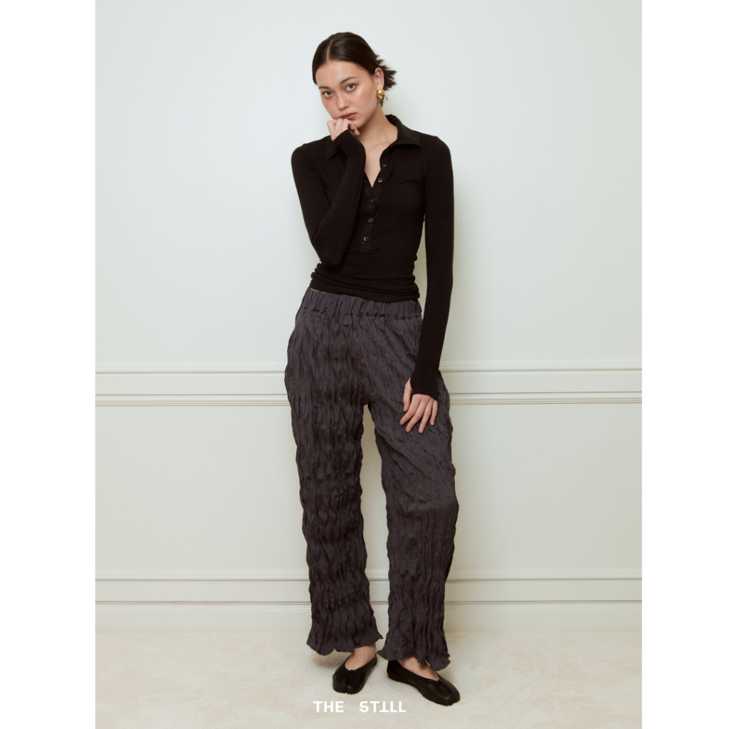 The Still - 007 Cecilia - [Wide leg] Crinkled Pleated Pants : กางเกงขายาวผ้าพลีทอัดยับ เอวยางยืด รุ่นขากว้าง