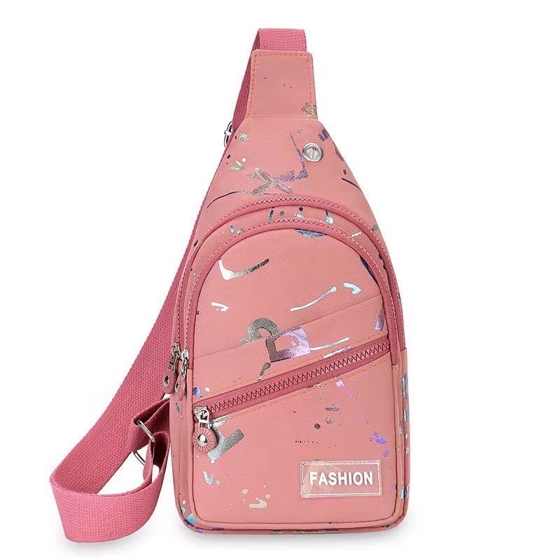 A026กระเป๋าคาดอก เนื้อผ้าดีกันน้ำ มีหลายสี ใส่ของได้เยอะ เหมาะสำหรับทุกเพศ ทุกวัย มีถึง6สีให้เลือก สินค้าพร้อมส่ง