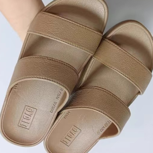รองเท้าแฟชั่นพื้นหนา รองเท้าผู้หญิง พื้นนุ่ม ยาง EVA+PCV หนา 5 เซน ใส่สบาย พื้นนุ่ม ซัพพอร์ตเท้าและส้นเท้า