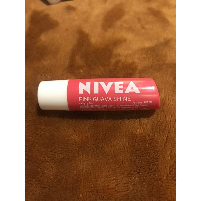 NIVEA pink Guava shine carting lip balm 4.8g