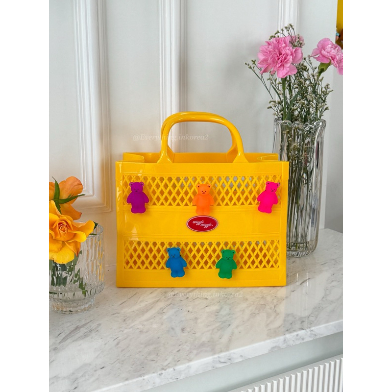 Wiggle Wiggle Jelly Bag Size M เฉพาะกระเป๋าแท้100%นำเข้าจากเกาหลี❌ ถ่ายจากภาพสินค้าจริง❌