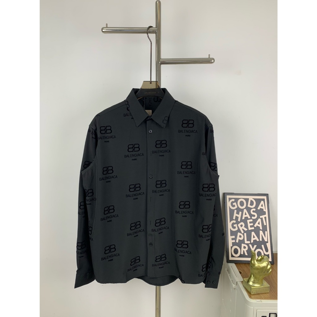 [AP]เสื้อเชิ๊ต BALENCIAGA [NEW] ลายมาใหม่ ใครเห็นเป็นต้องมอง [Limited Edition]