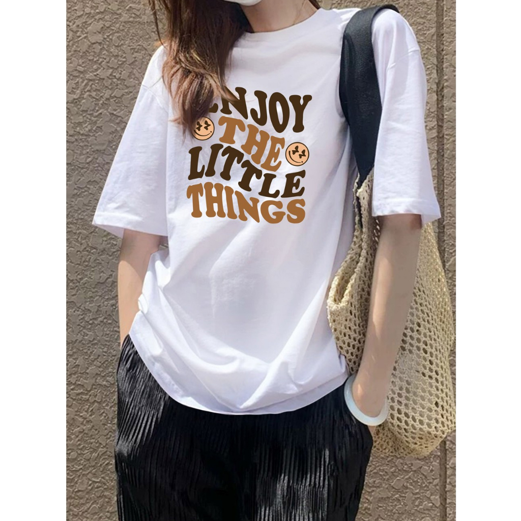 ScarlyAura 30/5000 ผู้หญิงหลวมพอดีสีหลวมปักโลโก้ภาษาอังกฤษพิมพ์เสื้อยืดภาษาอังกฤษพิมพ์ลายดอกไม้ผ้าฝ้