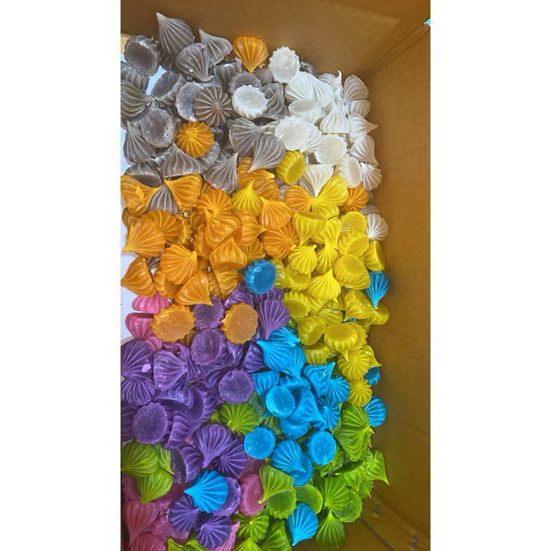 อลัวใหญ่ มี 8 สี    สีสัน สวย น่ารับประทานมากชิ้นพอดีคำ