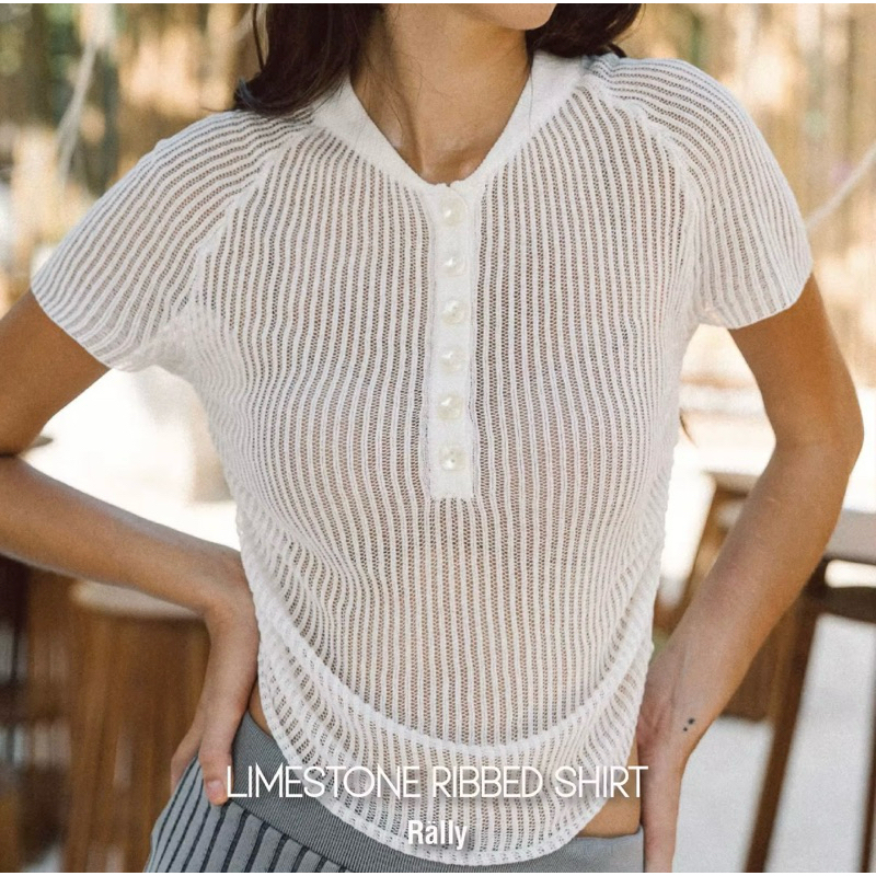 ใช้โค้ดลดสูงสุด 30% (แท้ 100% ราคาดีที่สุด) Rally LimeStone Ribbed Shirt เสื้อผ้าทอตาข่ายเนื้อบาง ป้ายคิง