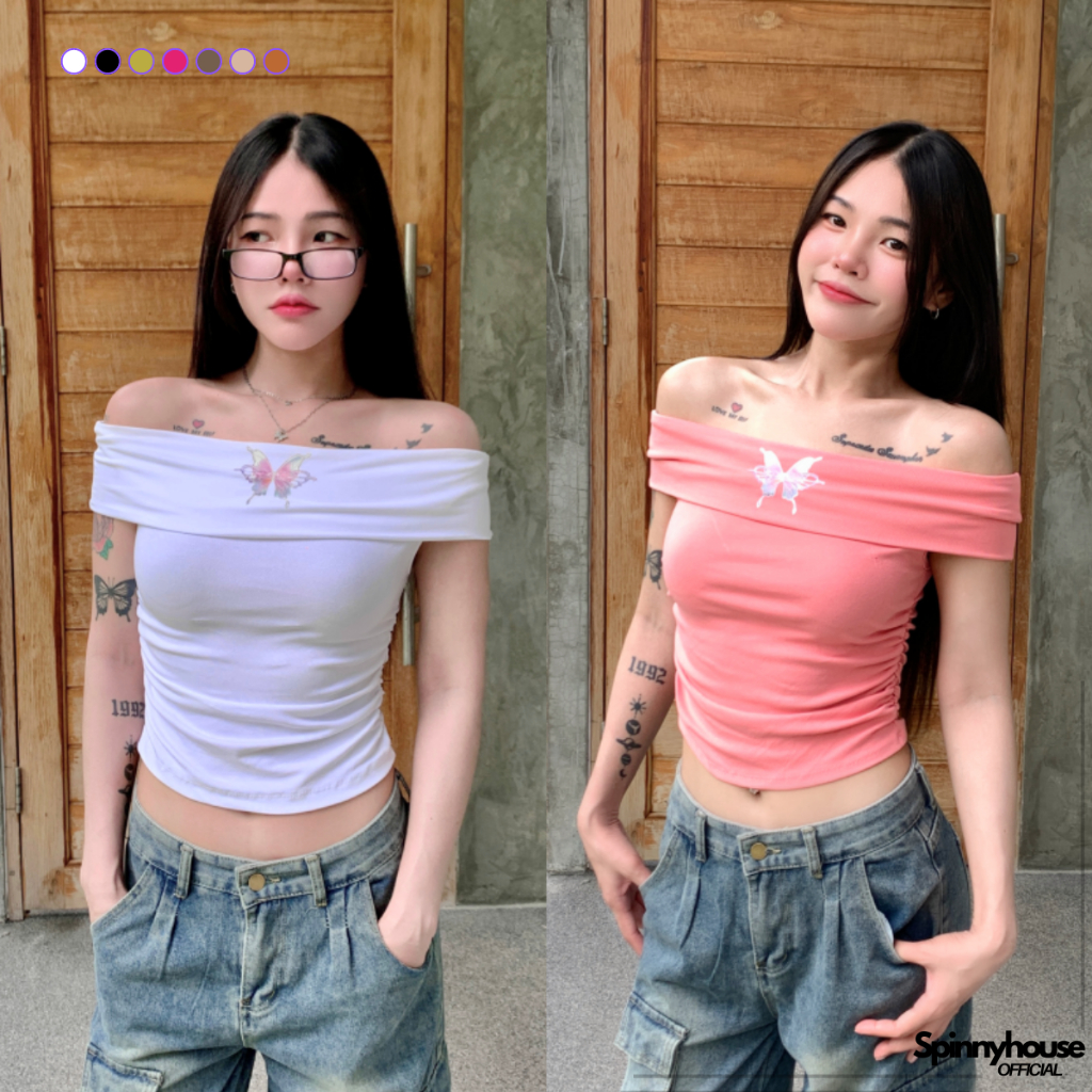 SpinnyHouse พร้อมส่งทุกสี เสื้อปาดไหล่ สกรีนช่วงอก ผ้ายืดยูนิยืดเยอะ แต่งจับจีบช่วงเอว รุ่น ปาดไหล่ผีเสื้อ