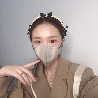 ARIS Mask แมสกันฝุ่น สำหรับผู้ใหญ่ มีลวดให้ ทรงสวย งานหนา4ชั้น 1แพ็คมี10ชิ้น พร้อมส่ง