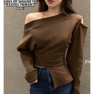 🇰🇷New🇰🇷  Korea off shoulder top มาใหม่เลยค้า กับเสื้อปาด เว้าไหล่มาใหม่เลยค้า