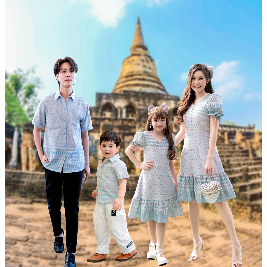 ชุดไทย Mudmee สีฟ้า ชุดครอบครัว ผ้าทอไทยแท้ ชุดสตรี ชุดไทยประยุกต์ ชุดไทย ผ้าทอล้านนา เดรสผ้าทอล้านนา