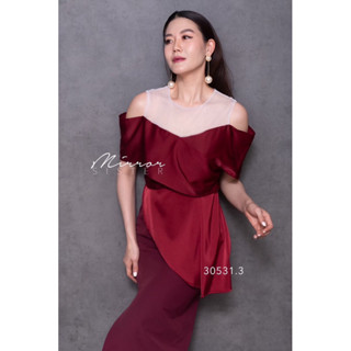 LyNa DReSS•• เดรสทรงสวยดีไซน์เก๋ ที่ทุกคนคู่ควร..!! ดีเทลช่วงบนเนื้อผ้าสวยใส่สบายแต่งเว้าไหล่ช่วงอกไขว้