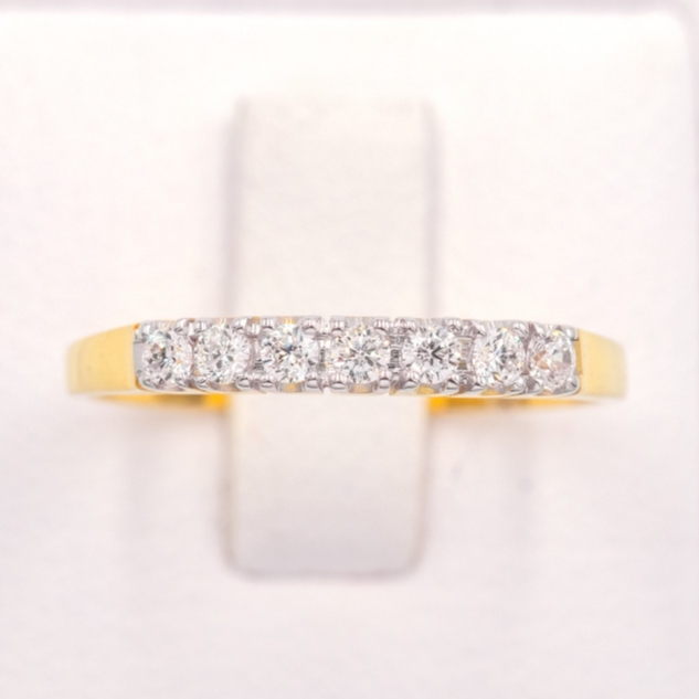 แหวนแถวเรียงสวย ขนาดกำลังพอดี 💎💎💎✨ แหวนทองเพชรแท้ ทองแท้ 37.5% (9K) ME633