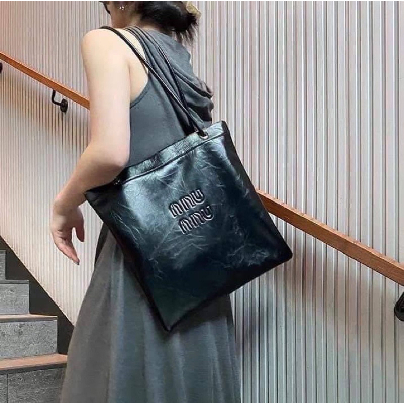 กระเป๋าสะพาย miumiu✨