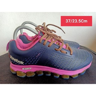 Reebok Size 37 ยาว 23.5 Cm  รองเท้ามือสอง  ผู้หญิง เท้าเล็ก  หนัง แฟชั่น ลำลอง ทำงาน