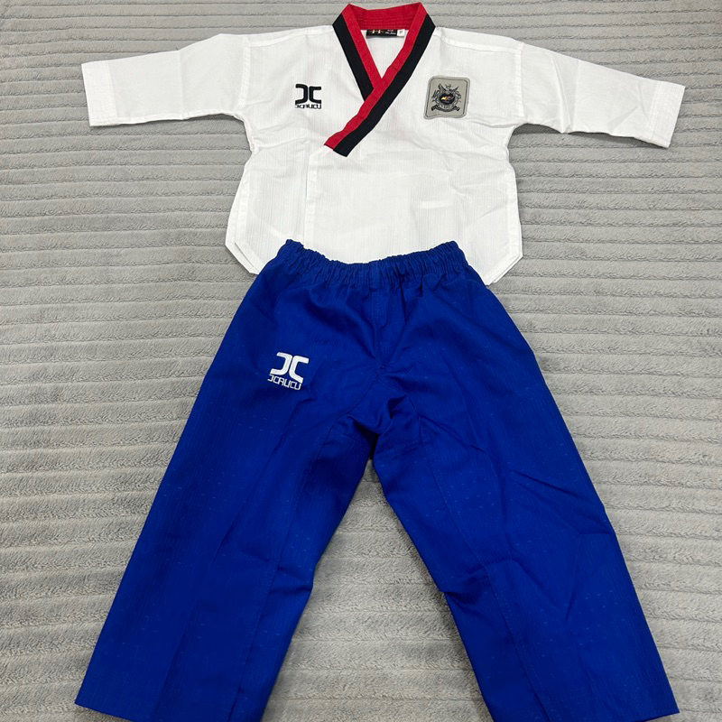 B2# ชุดพุมผเซ่ ชาย ผ้าTKDแท้ เสื้อขาว+กางเกงน้ำเงิน เบอร์150-180 ชุดเทควันโด้ ชุดเทควันโด ชุดพุมเซ่เทควันโด